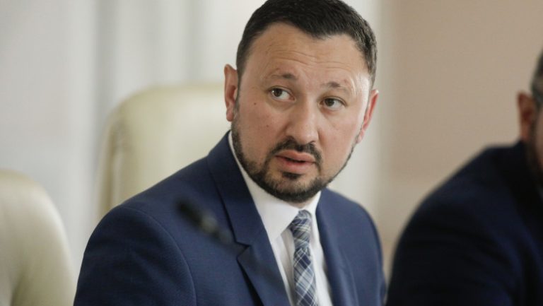 mircea-fechet-atac-la-sefa-csm-care-crede-ca-o-pensie-de-11-000-lei-e-mica-o-realitate-paralela-construita-pe-aroganta-misecuvenism_688f097e4eca7