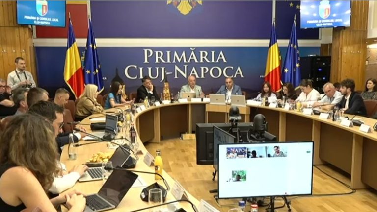 toti-angajatii-primariei-cluj-napoca-primesc-spor-de-conditii-vatamatoare-boc-maruntitul-dosarelor-afecteaza-sanatatea-oamenilor_6891c237280e1