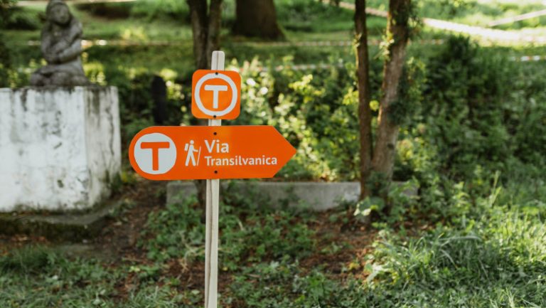 via-transilvanica-este-oficial-reglementata-traseul-conecteaza-peste-12-situri-unesco_6890717817af4